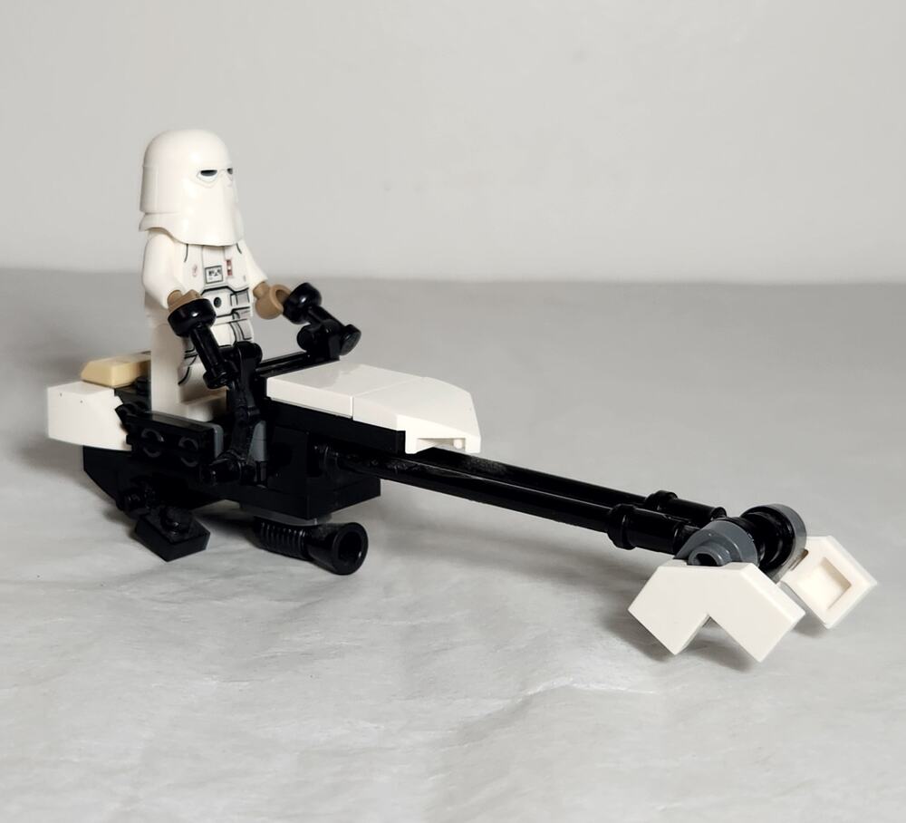 Lego Star Wars Snowtrooper Minifigure With Speeder Bike VG+ - Picture 1 of 7
